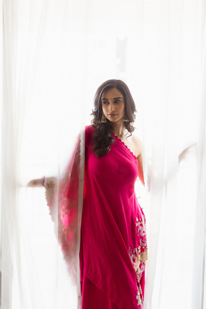 Meenakshi chowdary in Vina Pink Cape Set