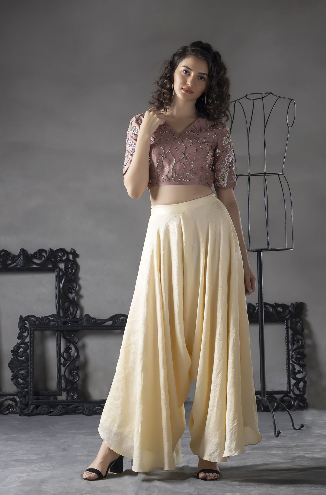 Mawra Pallazo Set - anupellakuruofficial